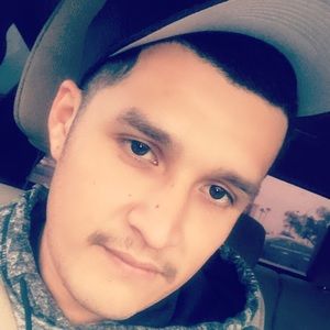 Meet your Posher, Anibal